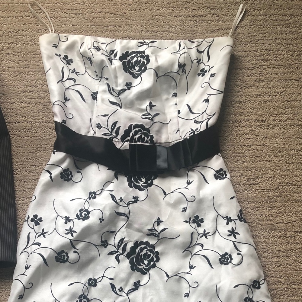 Strapless dress